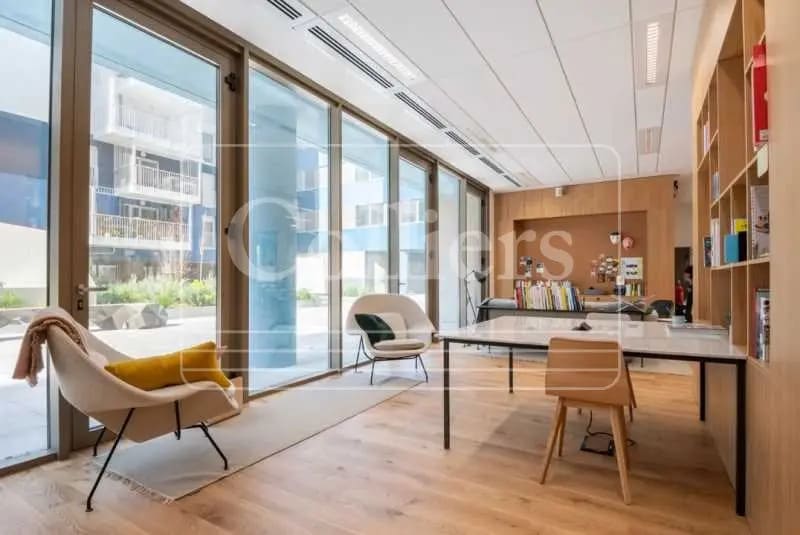 Office in Marseille to rent Interior Photo- Image 1 of 7