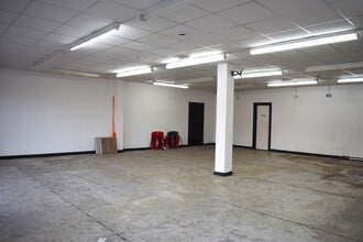 32 Thomas St, Ballymena to rent Interior Photo- Image 2 of 7