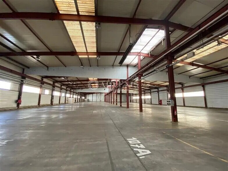 Office in Bonneuil-sur-Marne to rent - Building Photo - Image 2 of 5