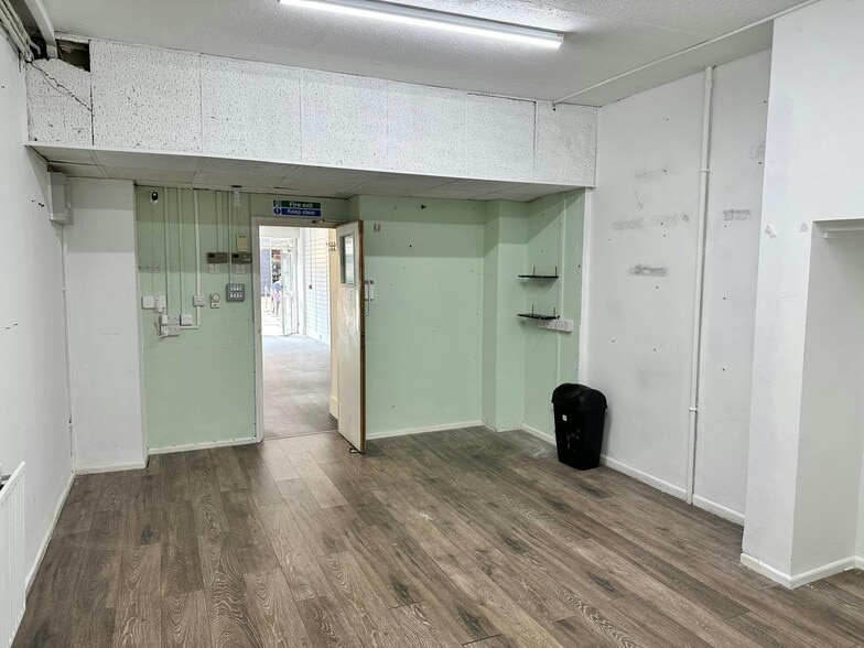 638 Christchurch Rd, Bournemouth to rent - Building Photo - Image 3 of 7