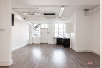 19 Margaret St, London to rent Interior Photo- Image 1 of 2