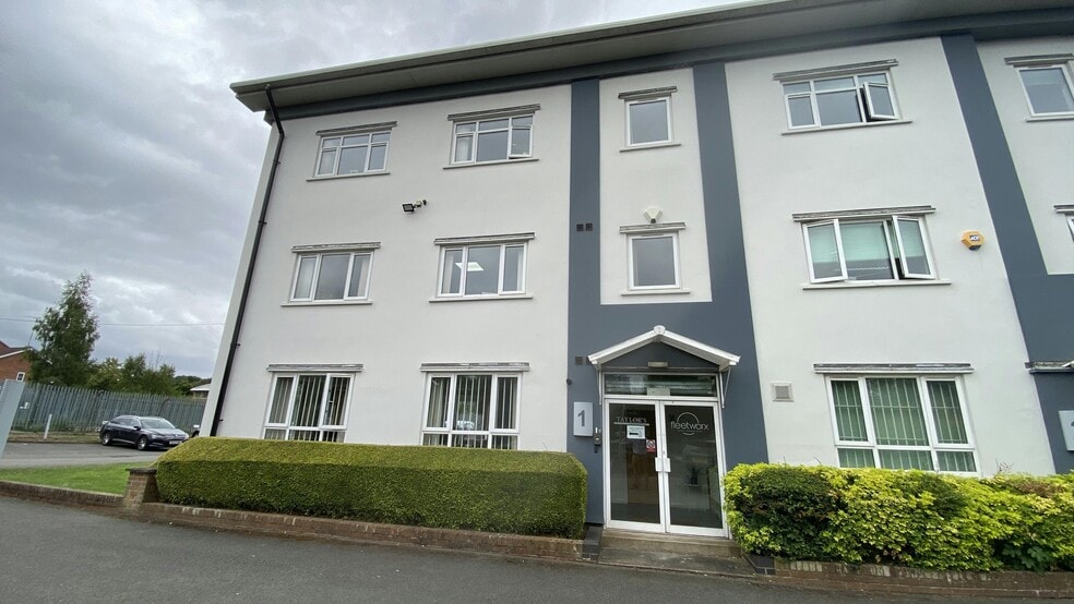 Budbrooke Rd, Warwick to rent - Building Photo - Image 1 of 26