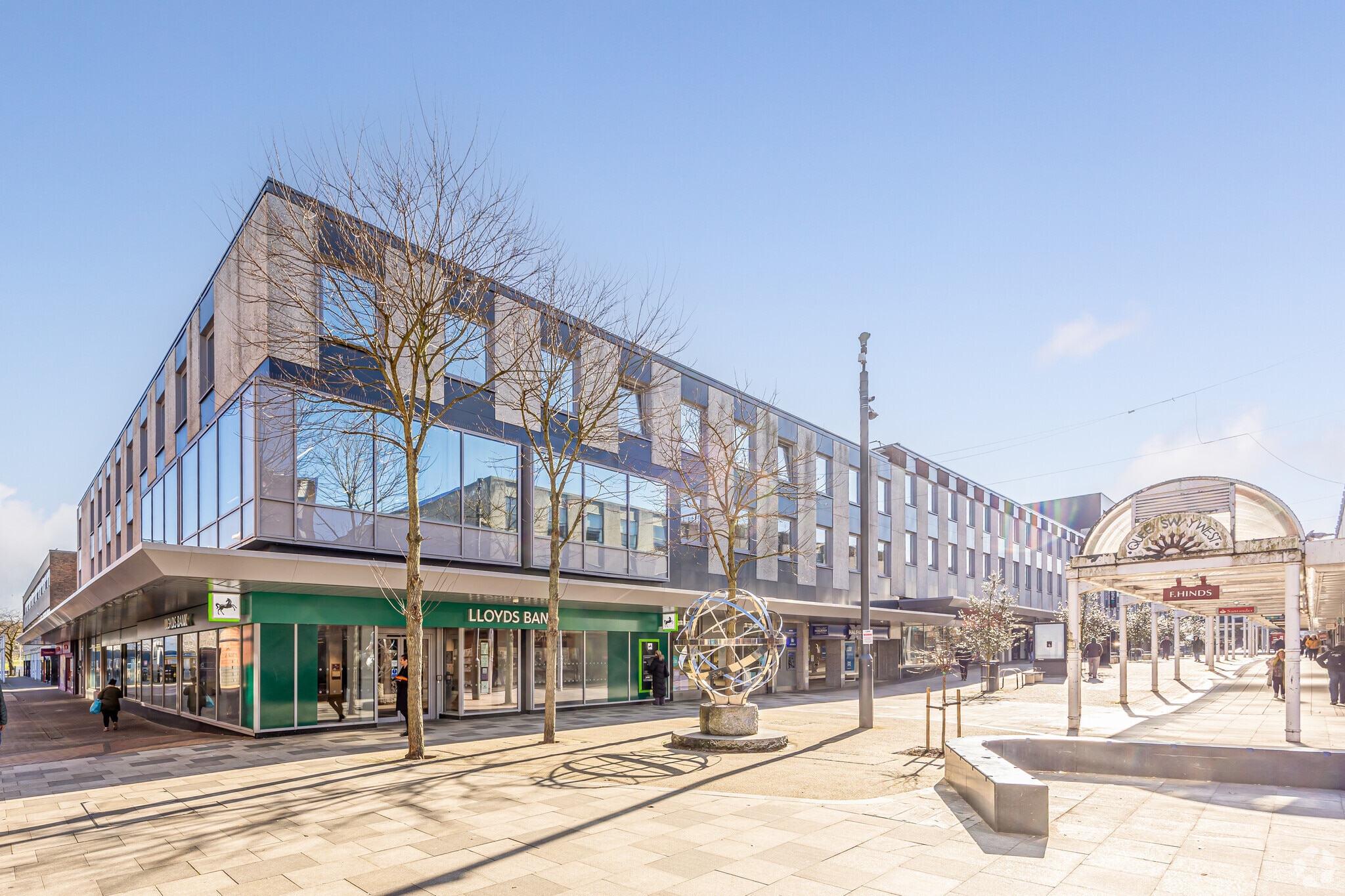 85-103 Queensway, Stevenage to rent Primary Photo- Image 1 of 3