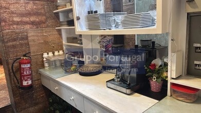 Retail in Madrid, Madrid to rent Interior Photo- Image 2 of 4