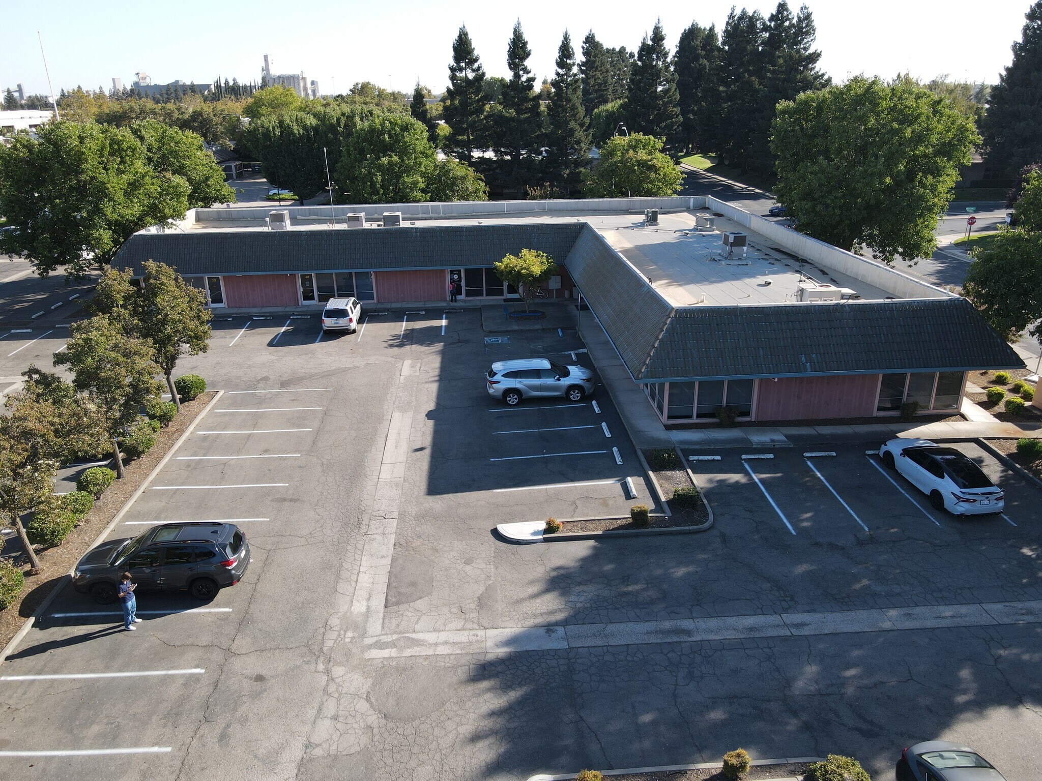 2950 Beacon Blvd, West Sacramento, CA to rent Building Photo- Image 1 of 12