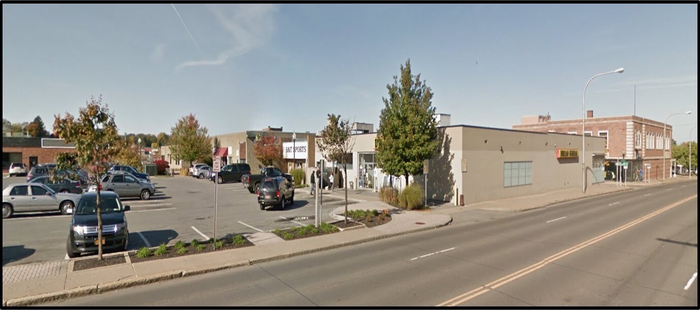 126 Cayuga St, Fulton 13069 UK