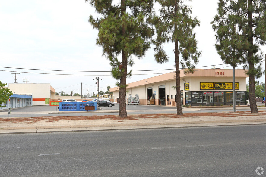 1515 E Tulare Ave, Tulare, CA for rent - Building Photo - Image 2 of 31