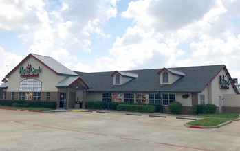 2605 E Grapevine Mills Cir, Grapevine, TX for rent Building Photo- Image 1 of 4