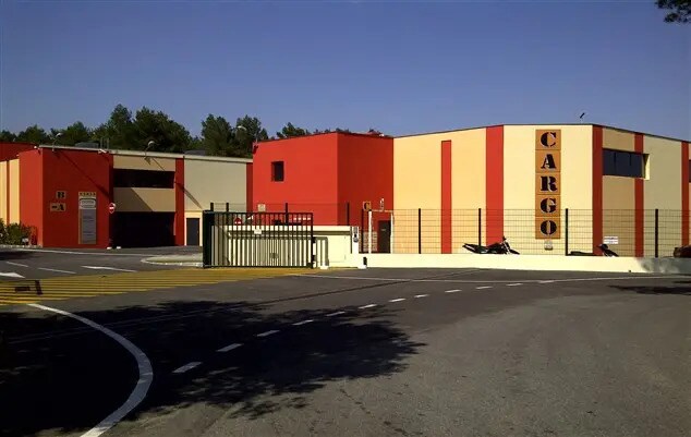 425 Rue De Goa, Antibes to rent Building Photo- Image 1 of 4