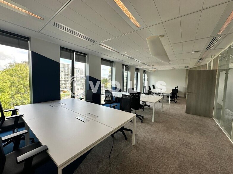 Office in Arcueil to rent - Interior Photo - Image 2 of 24