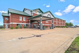 200 Comfort Dr, South Jacksonville, IL for sale Primary Photo- Image 1 of 1