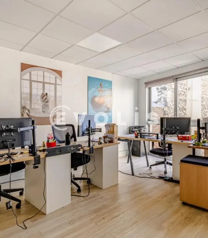 Location Bureaux 14 m² - Photo 1
