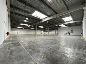 Office in Corbas to rent Interior Photo- Image 2 of 4