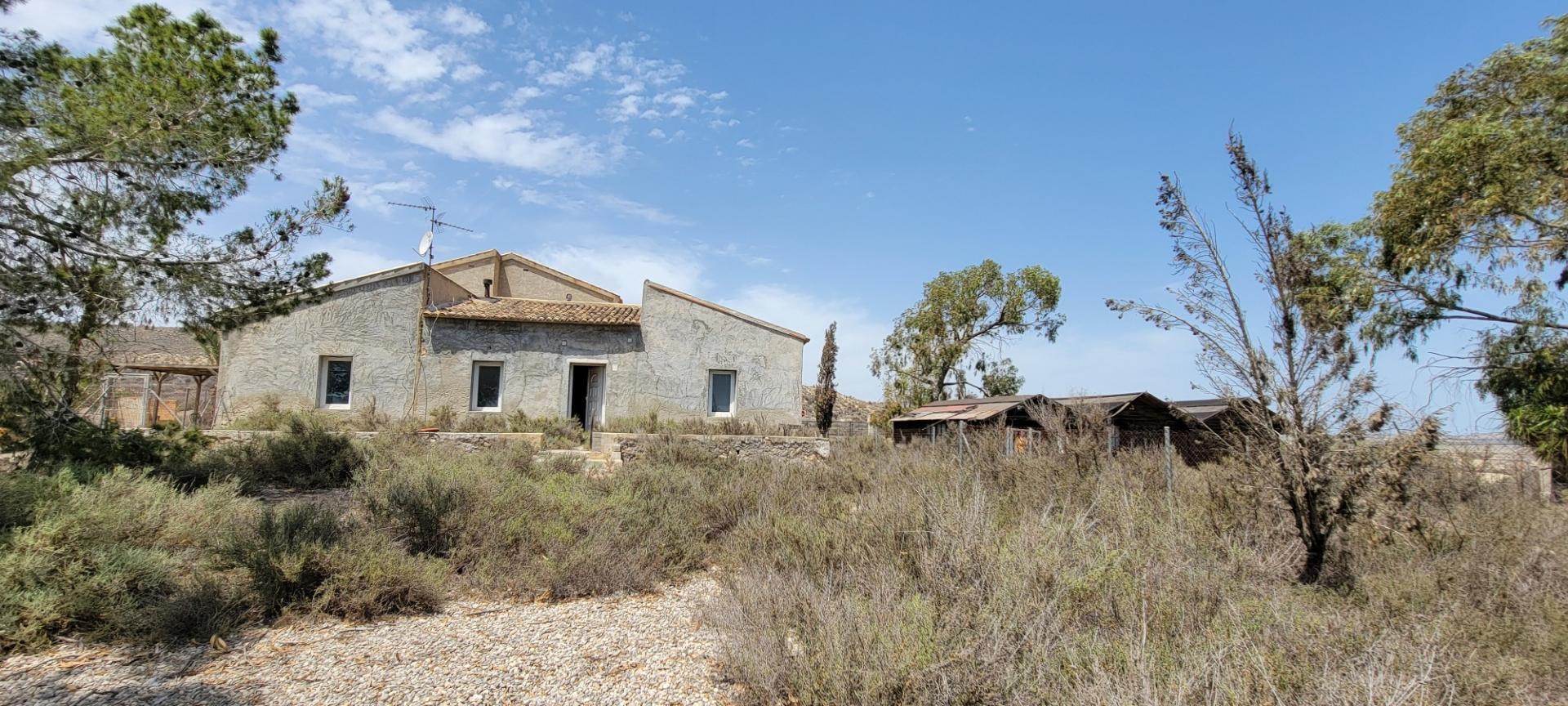 Land in Orihuela, Alicante for sale Building Photo- Image 1 of 45
