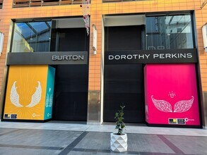 Almondvale Ave, Livingston to rent Building Photo- Image 2 of 2