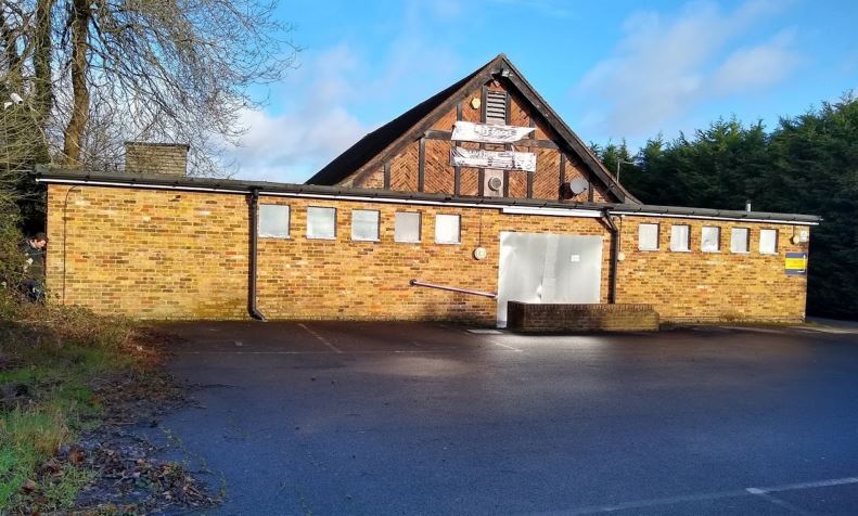 Lower Rd, Effingham for sale - Primary Photo - Image 1 of 1