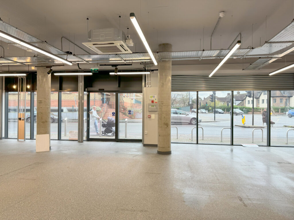 Homesdale Rd, Bromley to rent Interior Photo- Image 1 of 2