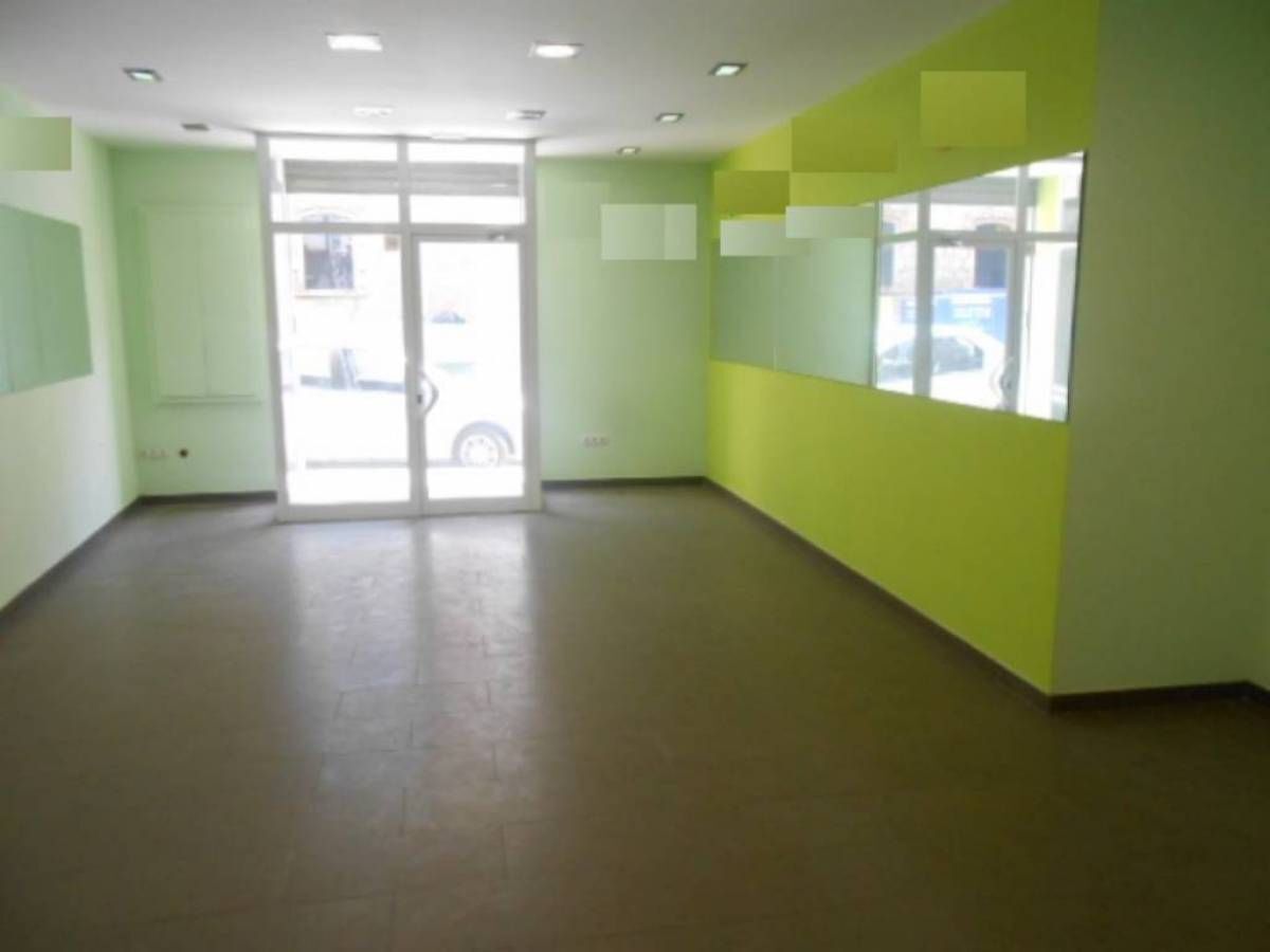 Retail in Puig-reig, Barcelona to rent Building Photo- Image 1 of 6