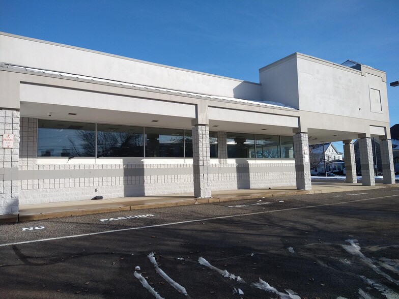 1 E Broad St, Paulsboro, NJ for sale - Building Photo - Image 2 of 4