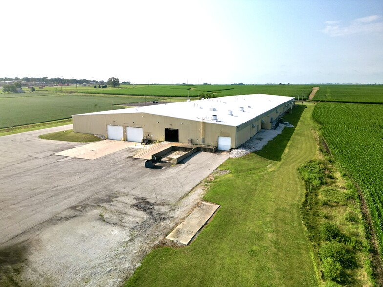 970 W North St, Warrensburg, IL for sale - Building Photo - Image 3 of 26