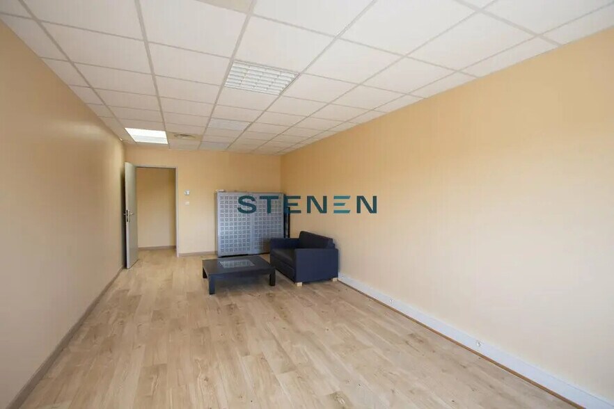 Office in Éguilles to rent - Interior Photo - Image 3 of 7