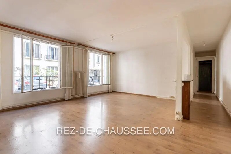 Build-to-Rent in Paris for sale - Interior Photo - Image 3 of 10