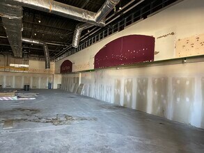 115 6th Ave, Huntington, WV to rent Building Photo- Image 1 of 3