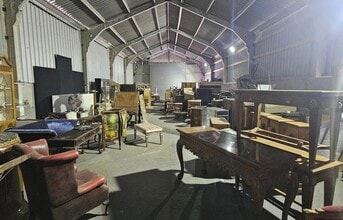 Ferny Hl, Barnet to rent Interior Photo- Image 1 of 2