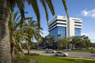 3300 Pga Blvd, Palm Beach Gardens, FL for rent Building Photo- Image 1 of 19