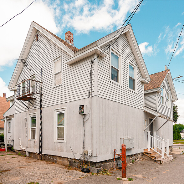 8 Temple Pl, Nashua, NH for sale - Building Photo - Image 3 of 4