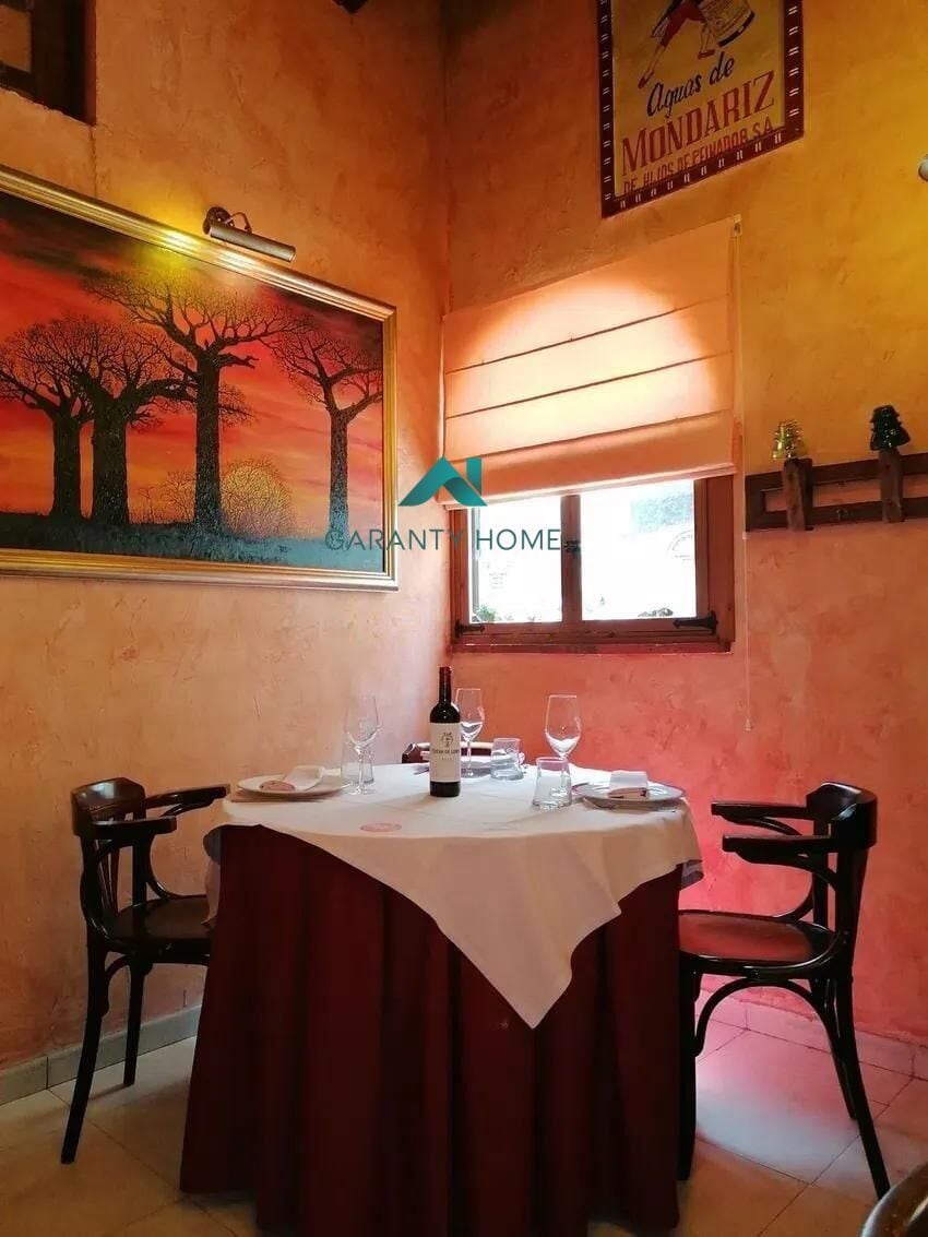 Retail in Salamanca, Salamanca to rent Floor Plan- Image 1 of 3