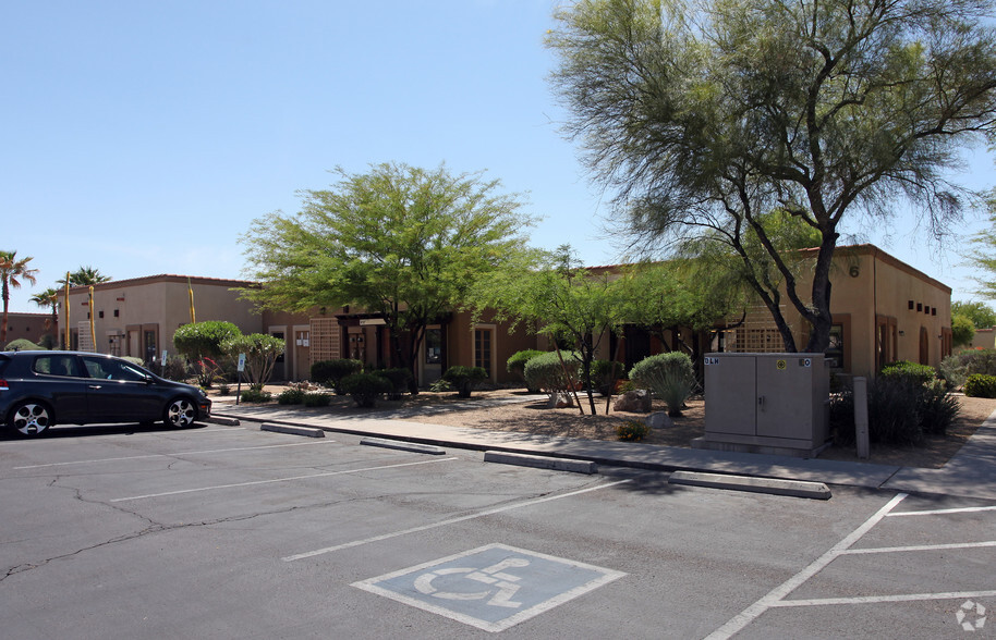 2001 W Orange Grove Rd, Tucson, AZ for rent - Building Photo - Image 2 of 4