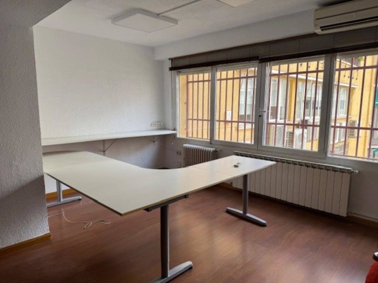 Office in Madrid, Madrid to rent Interior Photo- Image 1 of 4