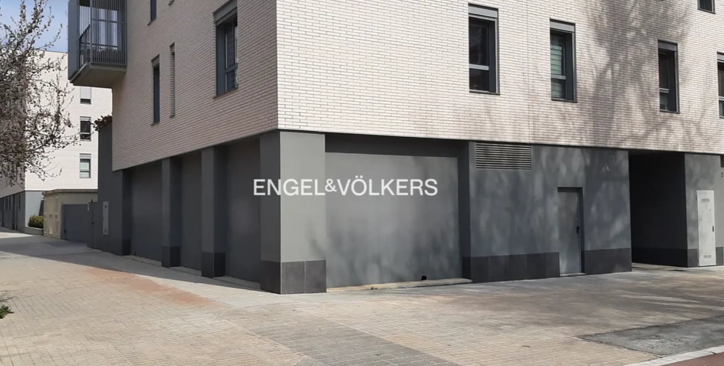 Retail in Barberà del Vallès, Barcelona to rent Interior Photo- Image 1 of 3