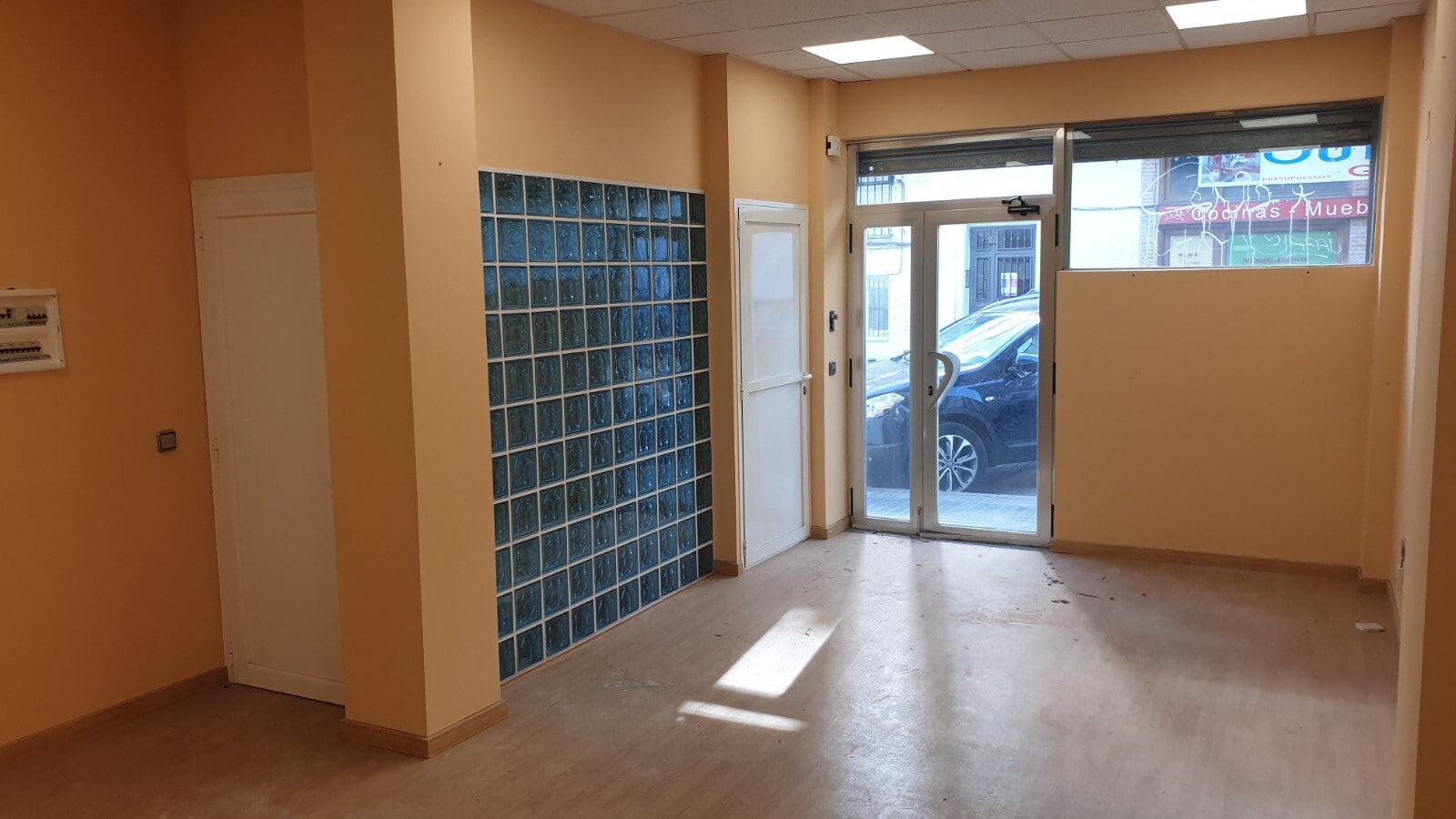 Calle Guipúzcoa, 6, Alcorcón, MAD 28921 - Unit 1 - - Interior Photo - Image 1 of 7