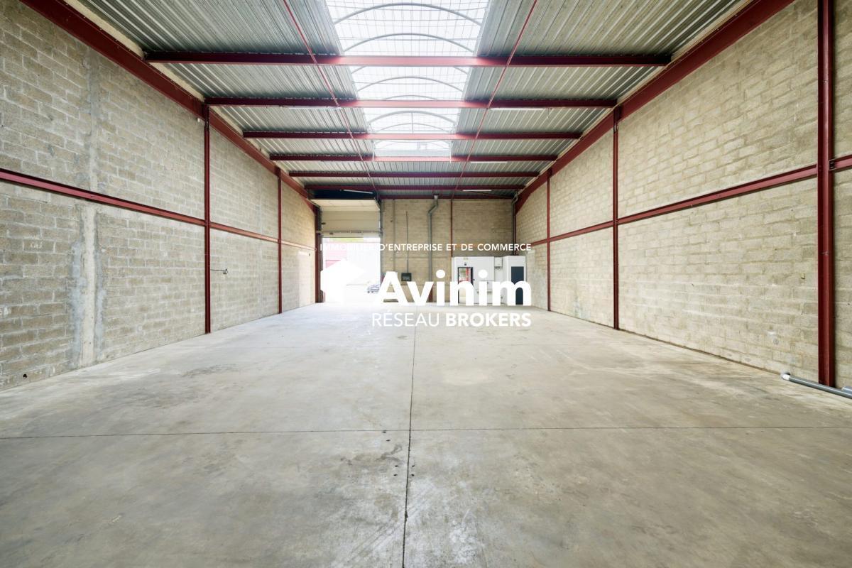 Industrial in Bondoufle to rent Interior Photo- Image 1 of 2