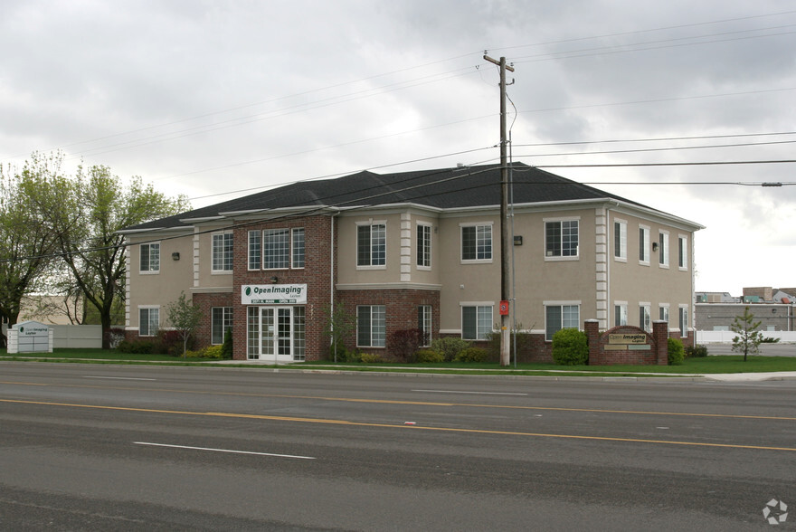 2071 N Main St, Layton, UT for sale - Primary Photo - Image 1 of 5