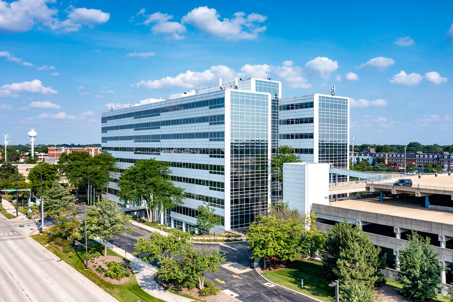 1111 W 22nd St, Oak Brook, IL for rent - Building Photo - Image 1 of 12