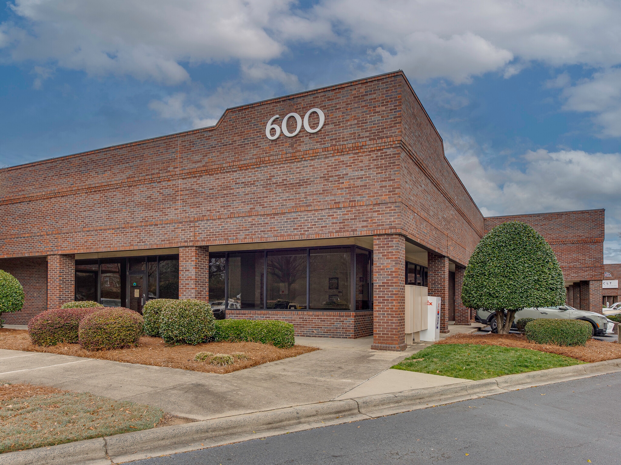 600 Towne Centre Blvd, Pineville, NC to rent Building Photo- Image 1 of 9