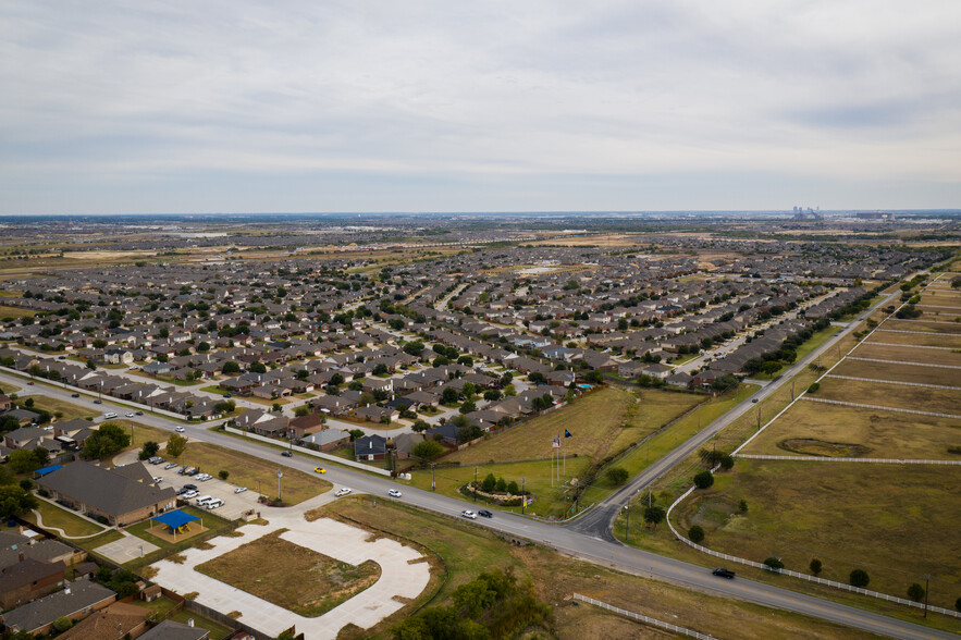 701 Bonds Ranch Rd, Fort Worth, TX for sale - Building Photo - Image 3 of 5