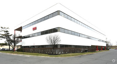 1000 US Highway 9 N, Woodbridge, NJ for rent Building Photo- Image 1 of 7