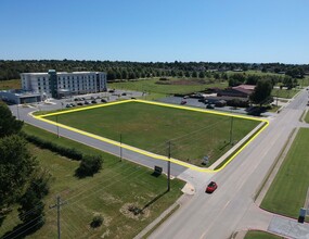 1501 S 48th St, Springdale, AR for rent Building Photo- Image 1 of 4