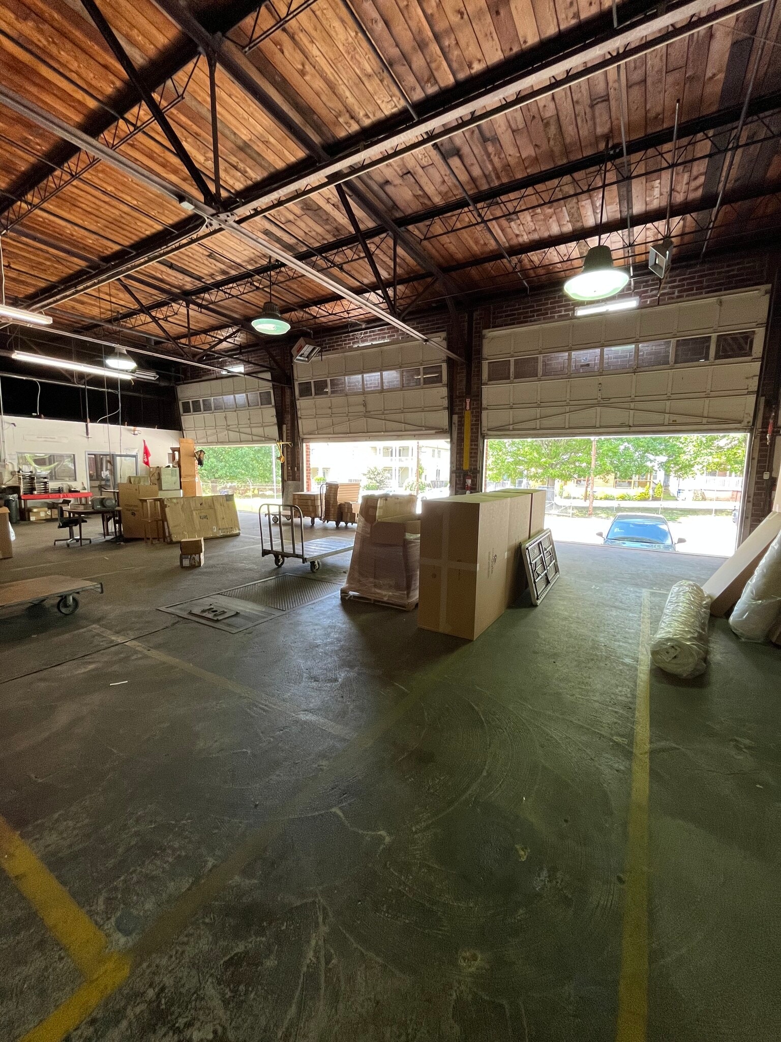 220 Pearl St SE, Atlanta, GA to rent Interior Photo- Image 1 of 10