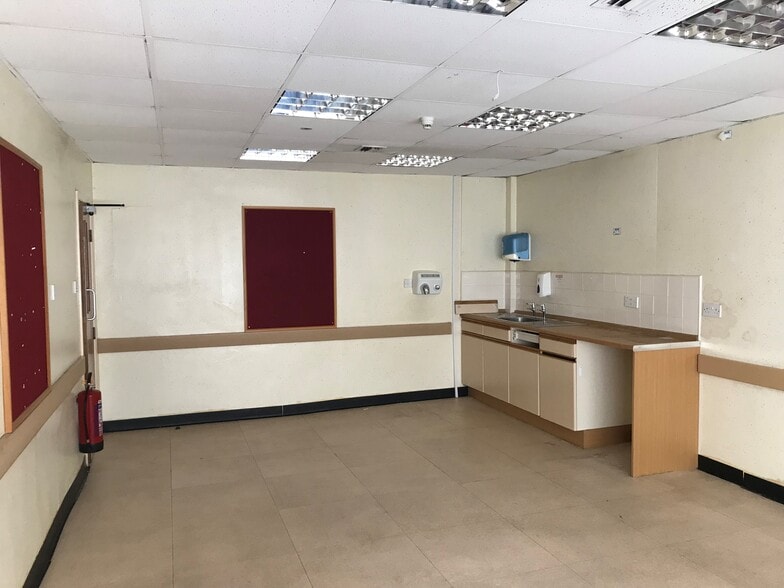 70-78 Lowther St, Carlisle to rent - Building Photo - Image 3 of 5