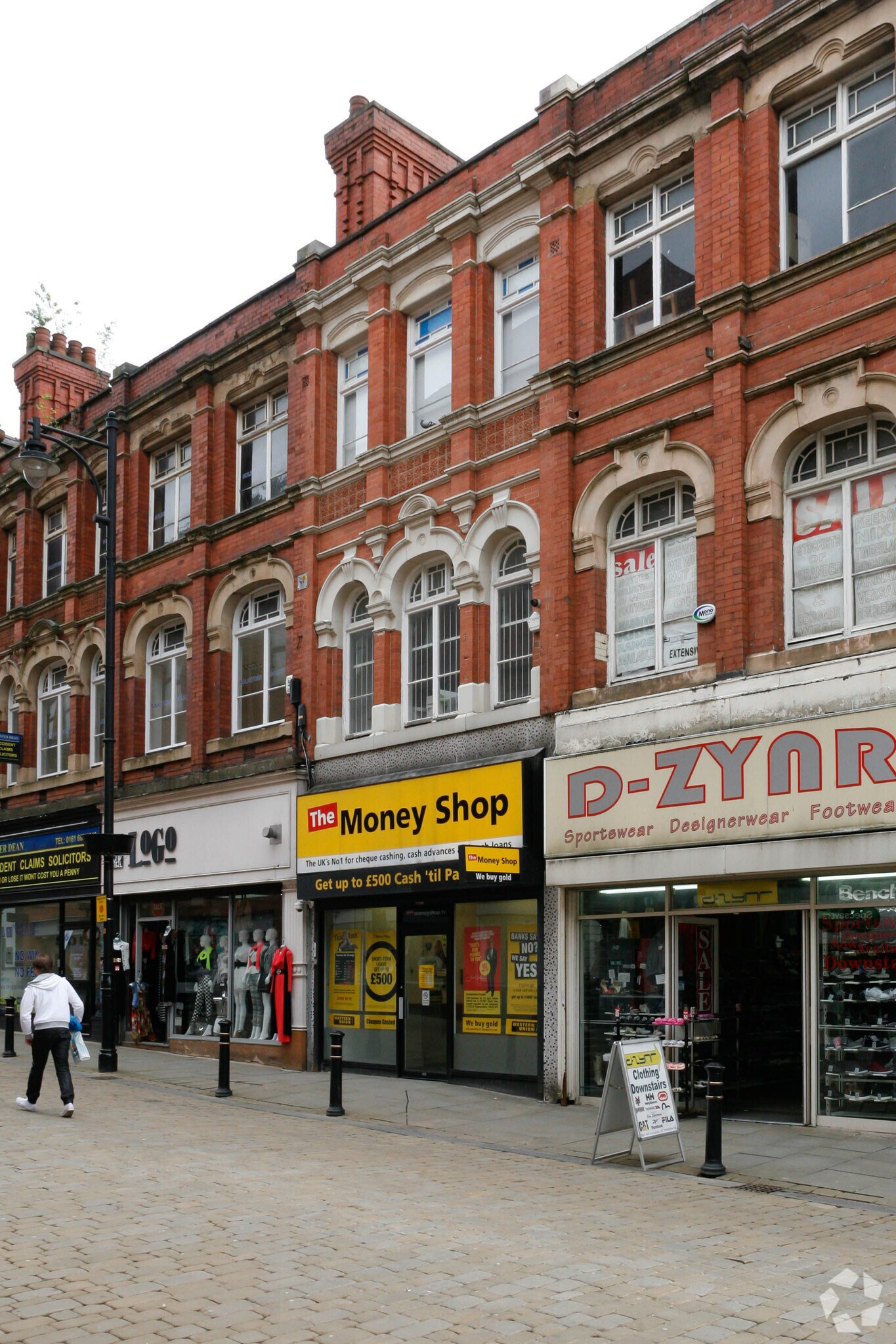10 Curzon St, Oldham for sale Primary Photo- Image 1 of 1