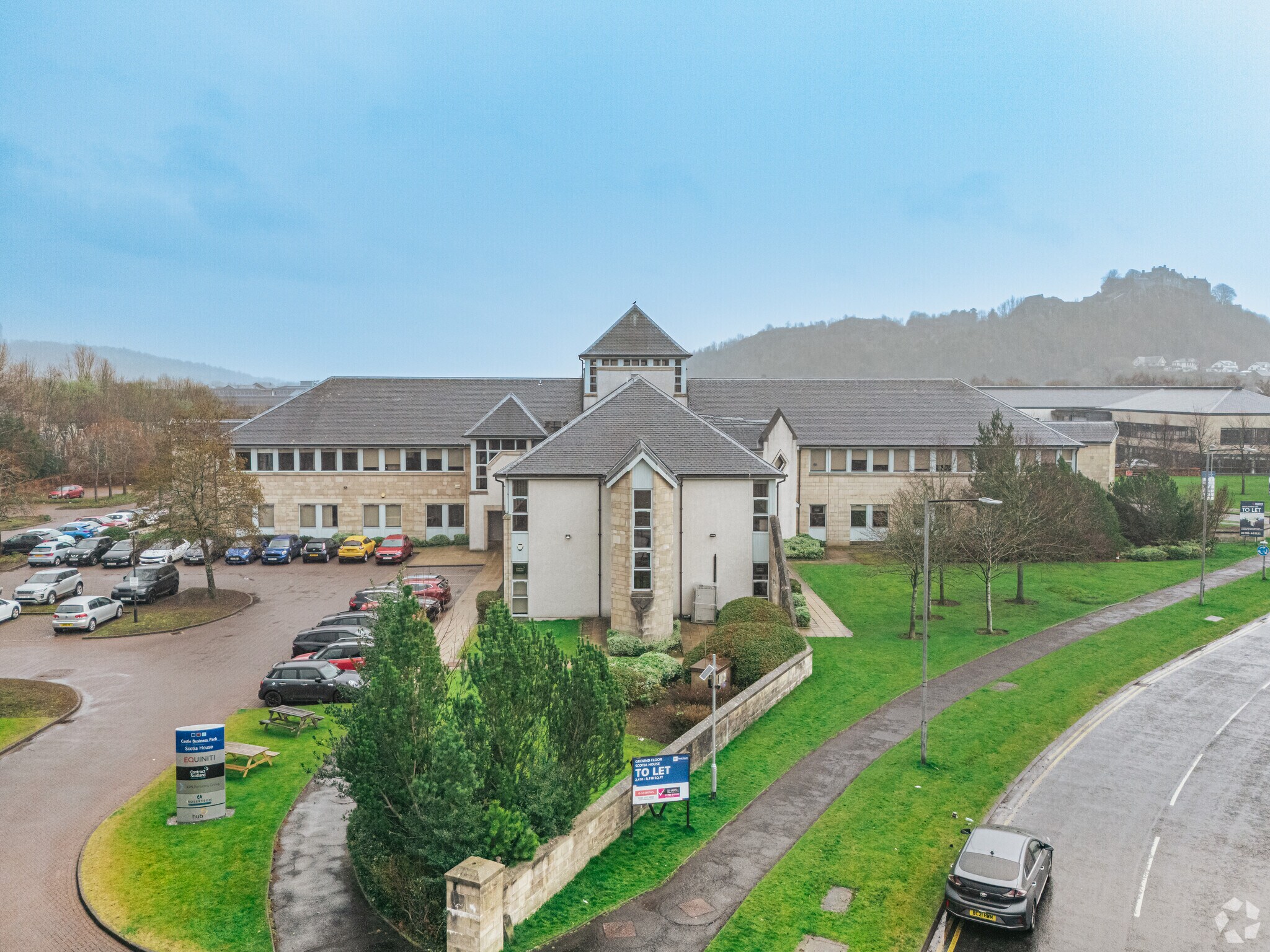 Greenwell Rd, Stirling to rent Primary Photo- Image 1 of 3