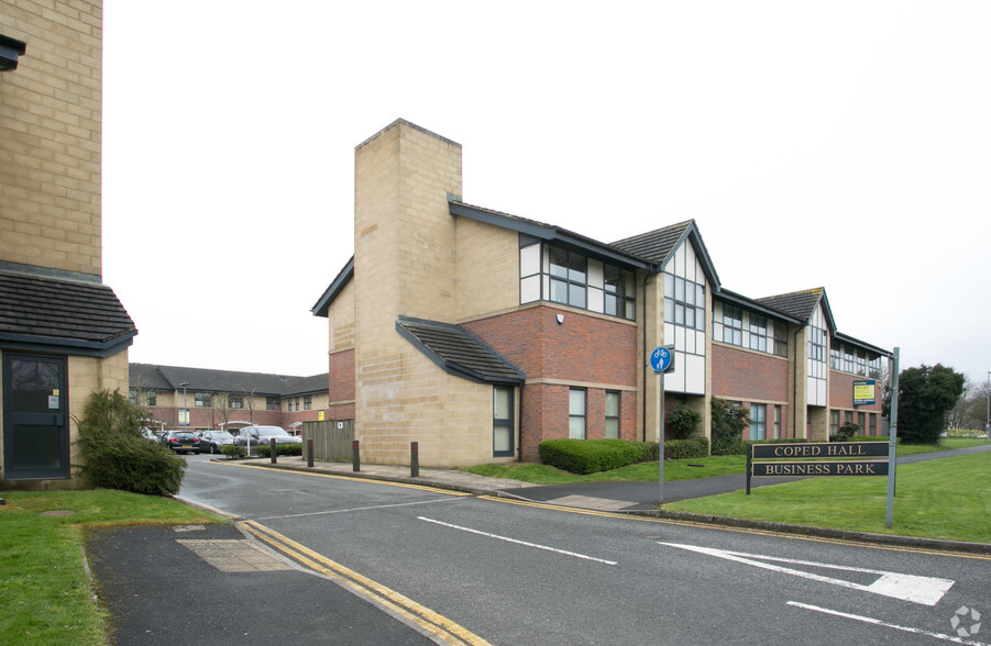 Coped Hall Business Park, Swindon for rent - Primary Photo - Image 1 of 8