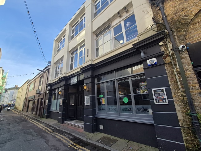 More details for 12 Station St, Eastbourne - Office, Retail to Rent