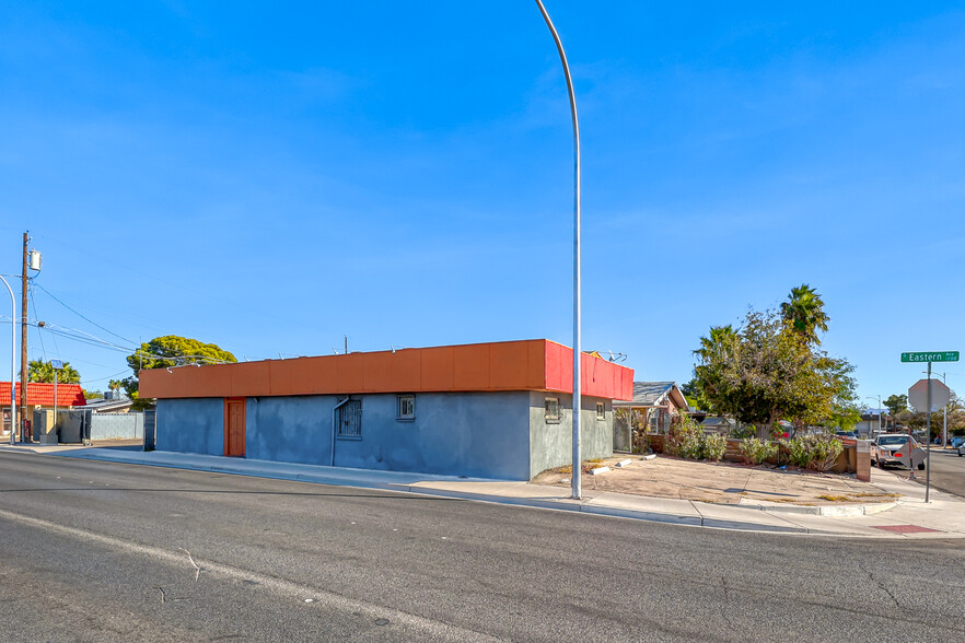 1211 S Eastern Ave, Las Vegas, NV for sale - Building Photo - Image 2 of 27