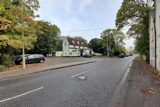 20 London Rd, Alton for rent Building Photo- Image 2 of 2